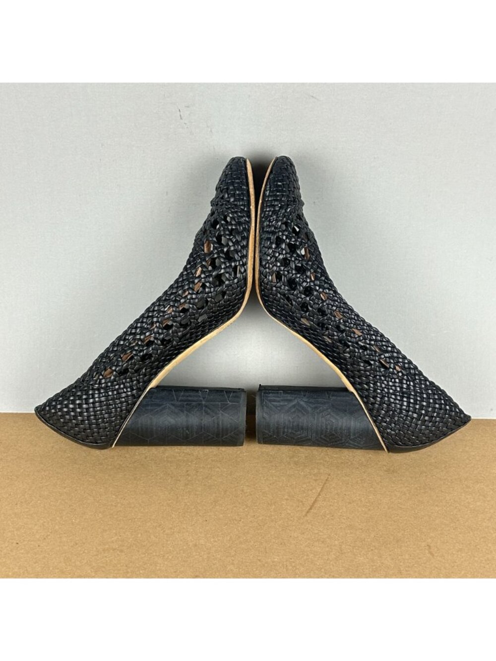 Tory Burch Grove Woven 100mm Pumps Womens 9.5 Black Leather Horseshoe Heel - Picture 6 of 10